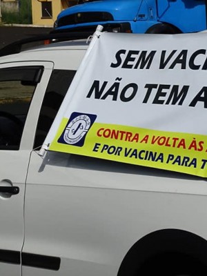 servidores-da-educacao-suspendem-greve-depois-de-172-dias-Ogy0